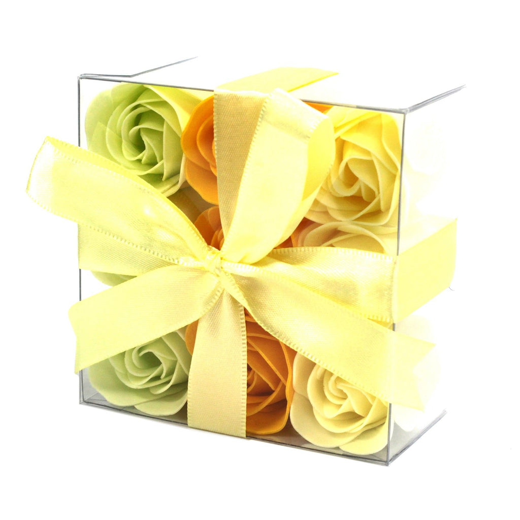 Lot de 9 fleurs en savon - Roses printanières