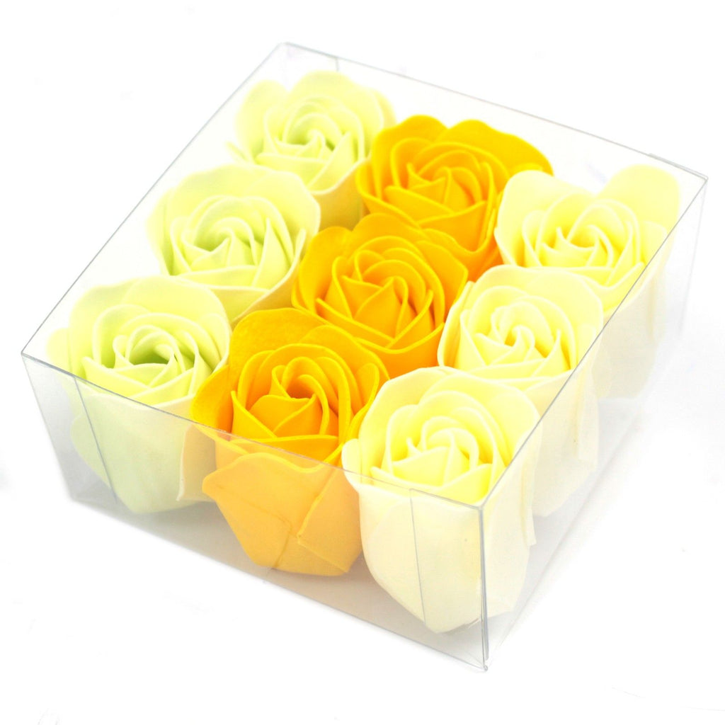 Lot de 9 fleurs en savon - Roses printanières
