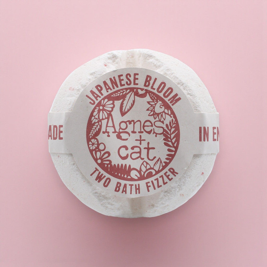 Galet de bain effervescent – Fleur japonaise – Agnes + Cat