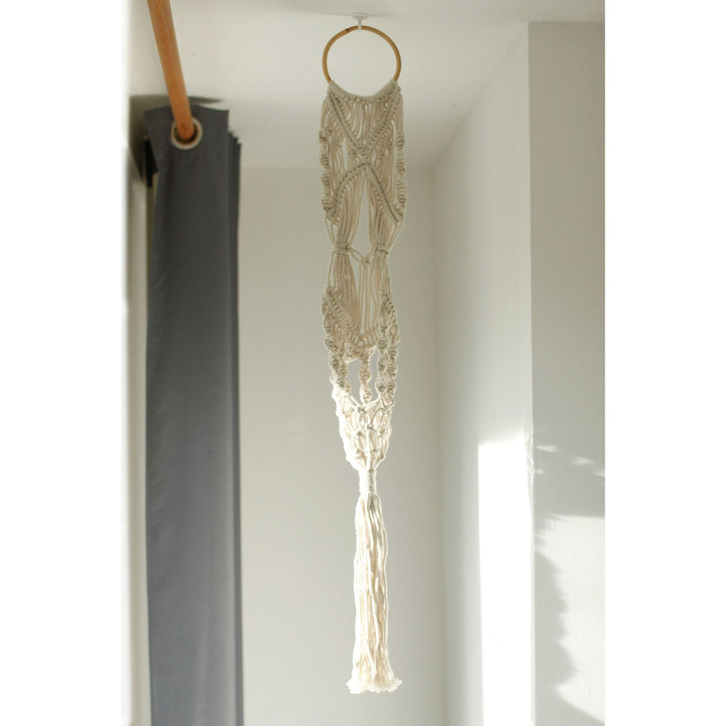 Jardinière en macramé - Longue avec cerceau en rotin