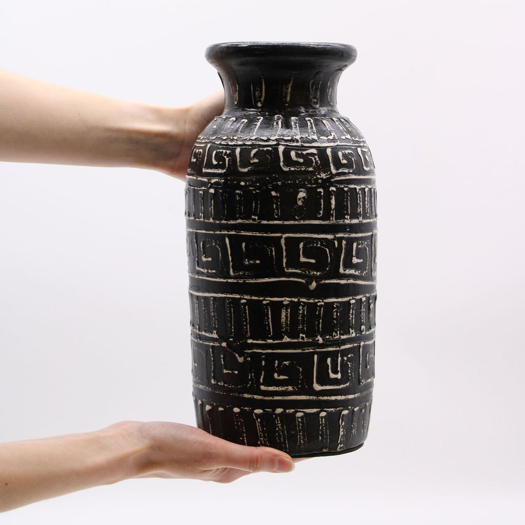 Vase en céramique de la Grèce antique - Chocolat