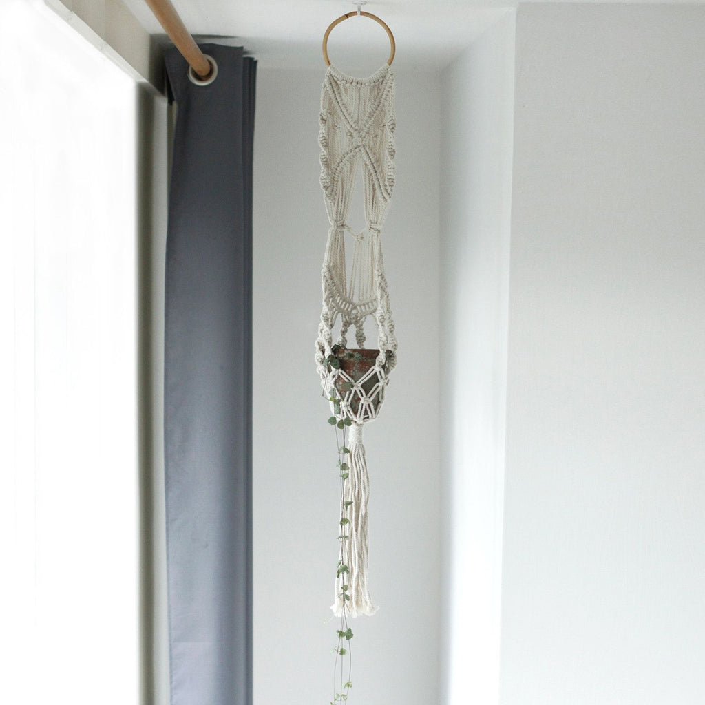 Jardinière en macramé - Longue avec cerceau en rotin