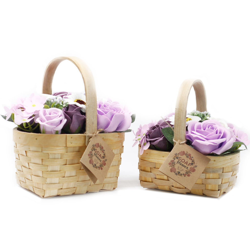 Bouquet en panier d'osier - rose moyenne