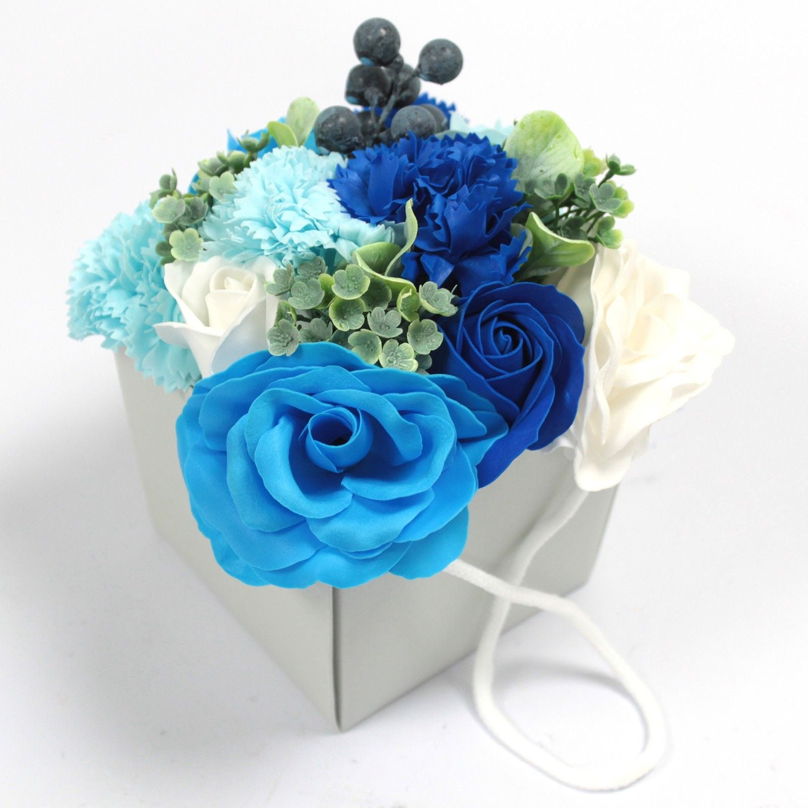 Bouquet de fleurs de savon - Roses bleues et œillets