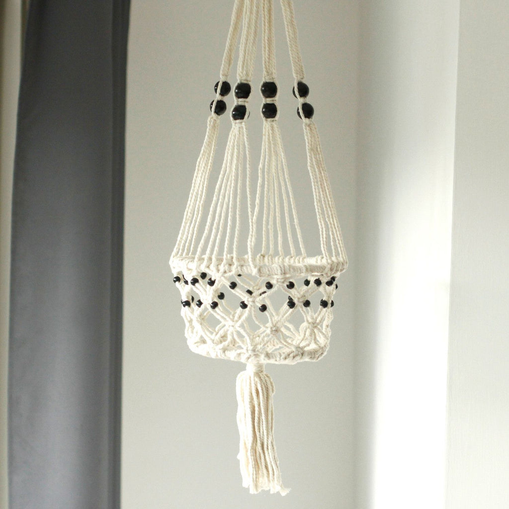 Pot de fleurs en macramé - Grand modèle avec perles