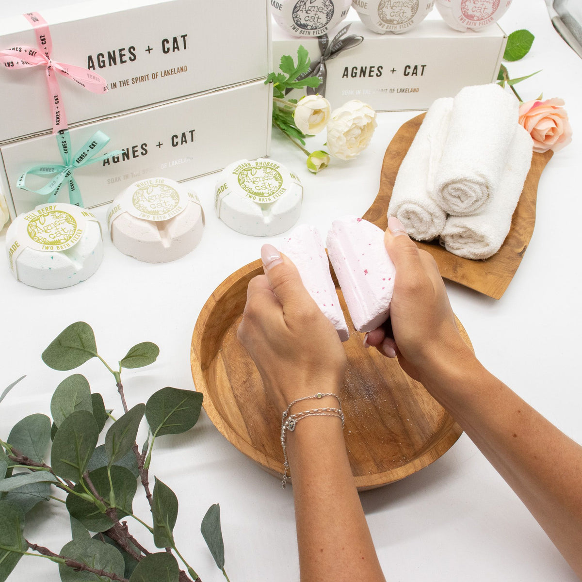 Coffret cadeau de galets de bain effervescents – Baies et figue – Agnes + Cat