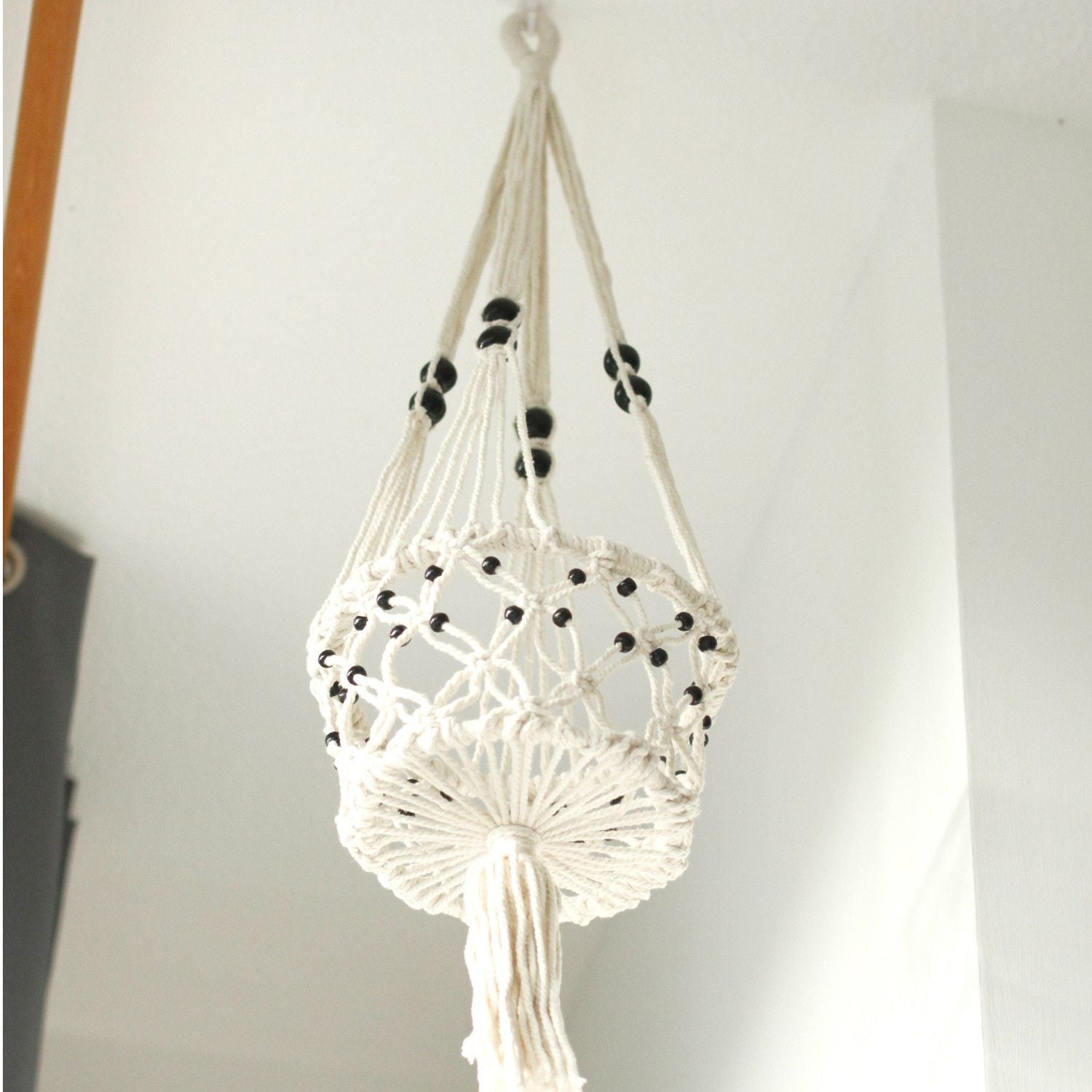 Pot de fleurs en macramé - Grand modèle avec perles