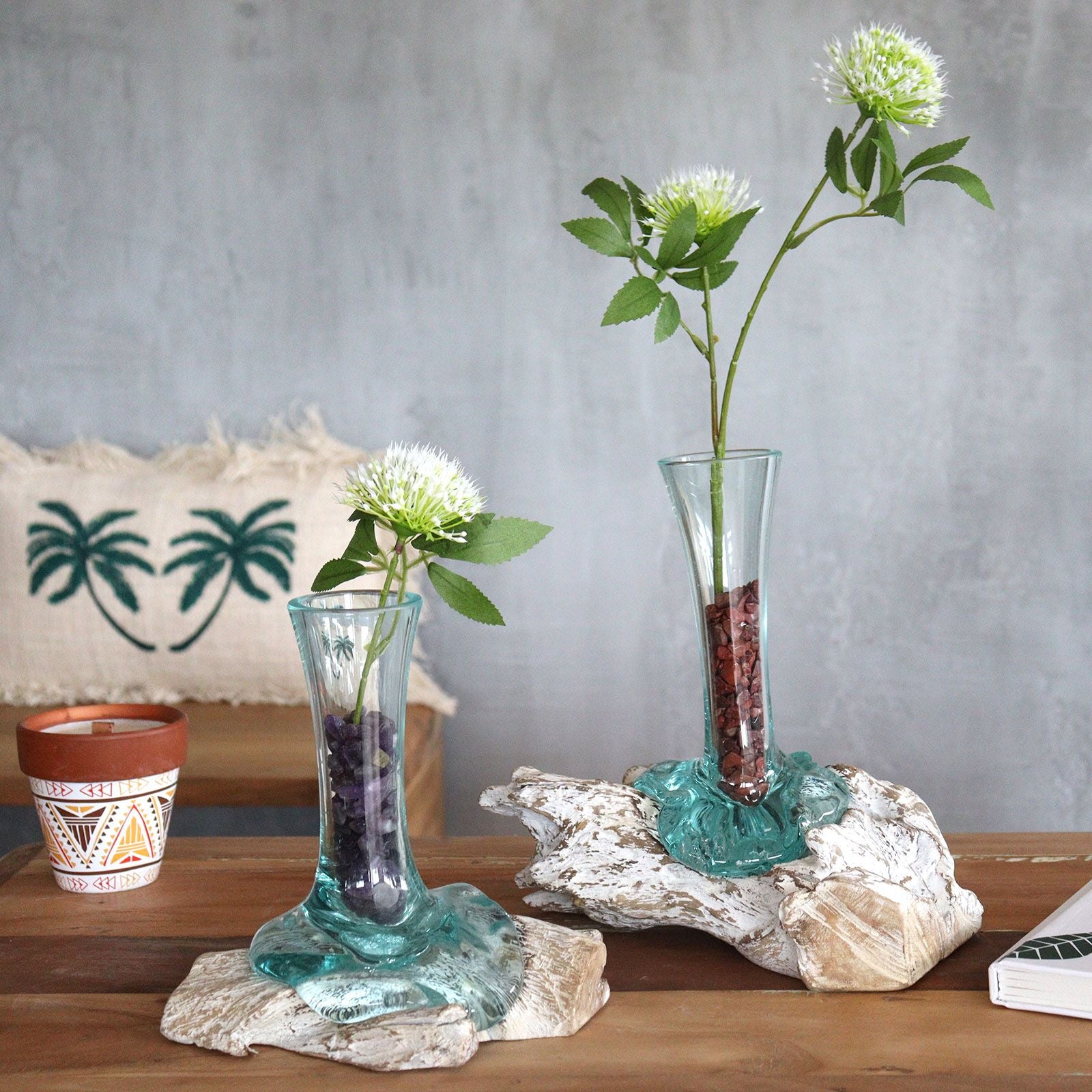 Vase en verre fusionné sur bois blanchi - Taille moyenne