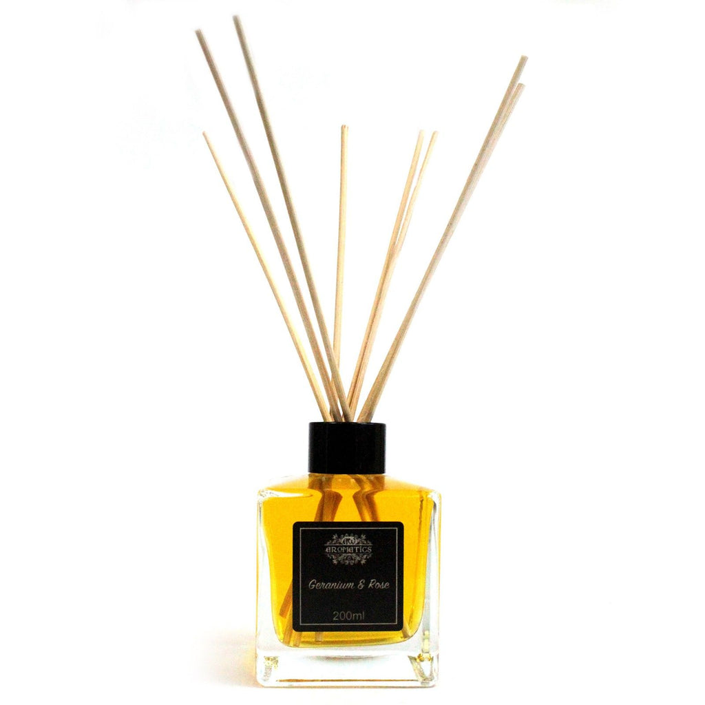 Diffuseur à bâtonnets aux huiles essentielles de géranium et de rose