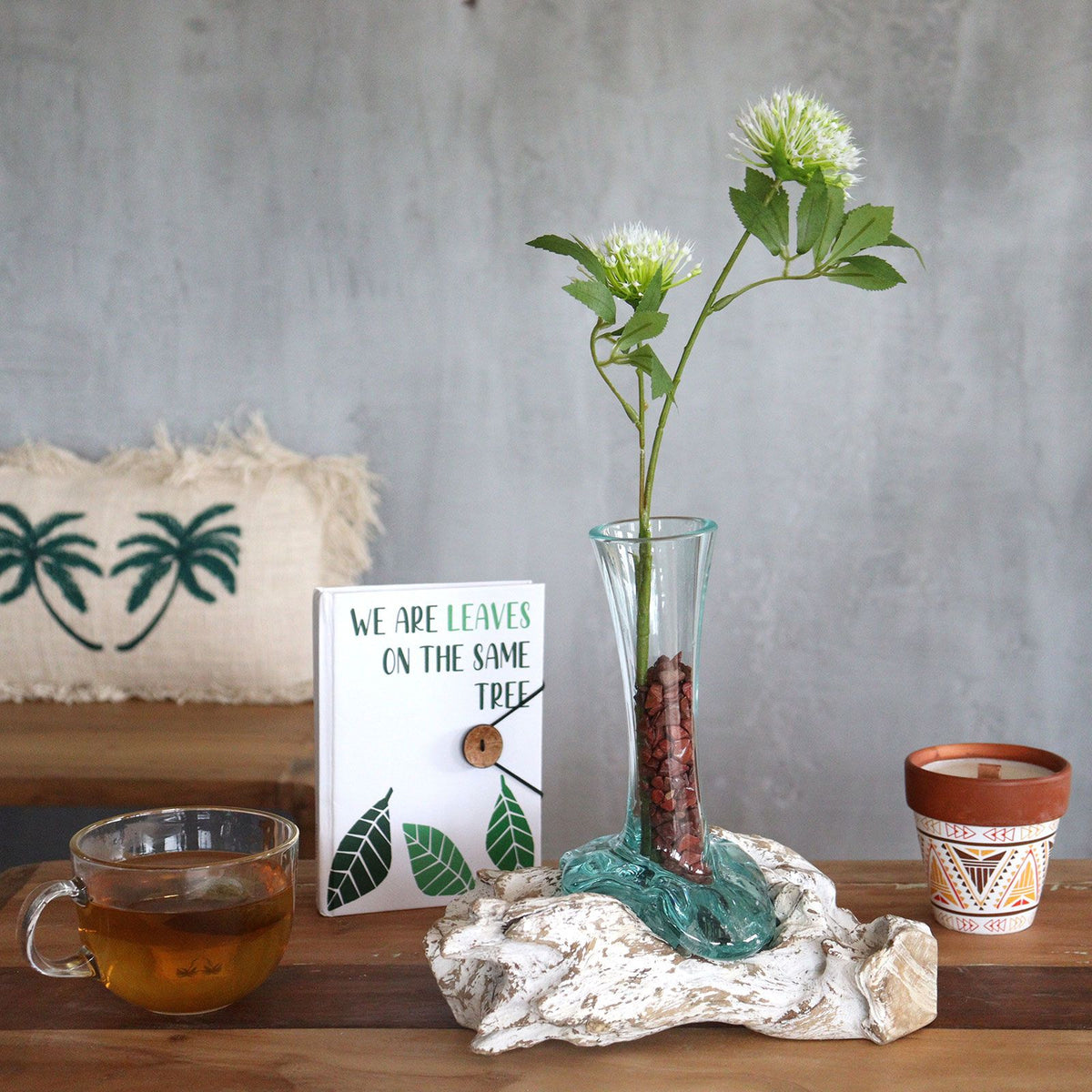 Vase en verre fusionné sur bois blanchi - Taille moyenne