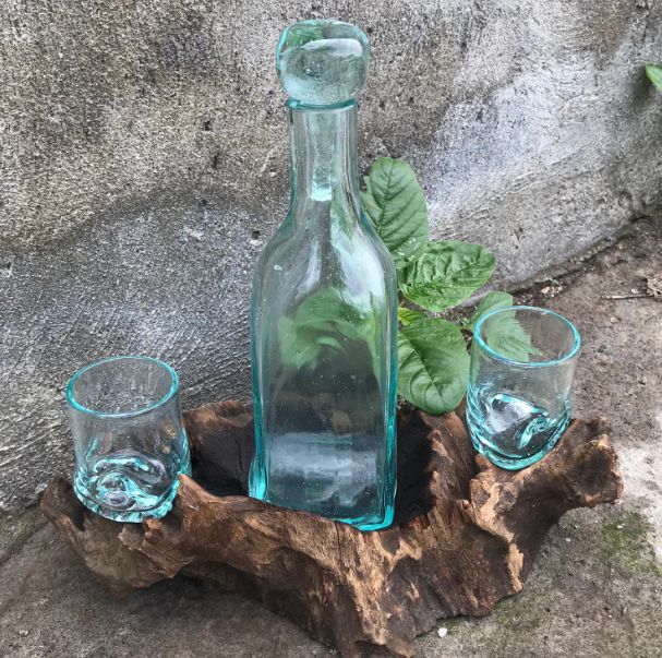 Coffret à whisky en verre fusionné sur bois