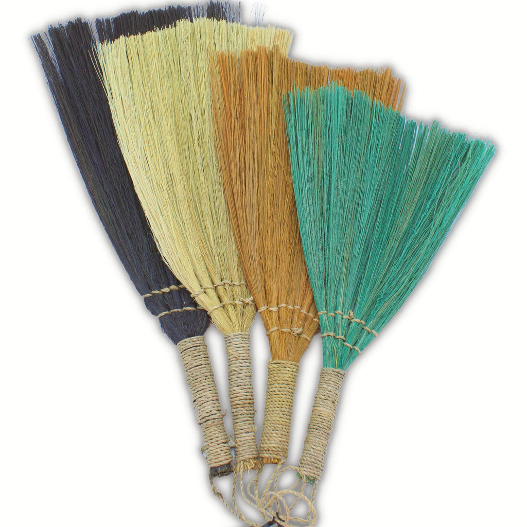 Lot de 4 balais éventails en herbe de la pampa - Couleurs et tailles assorties