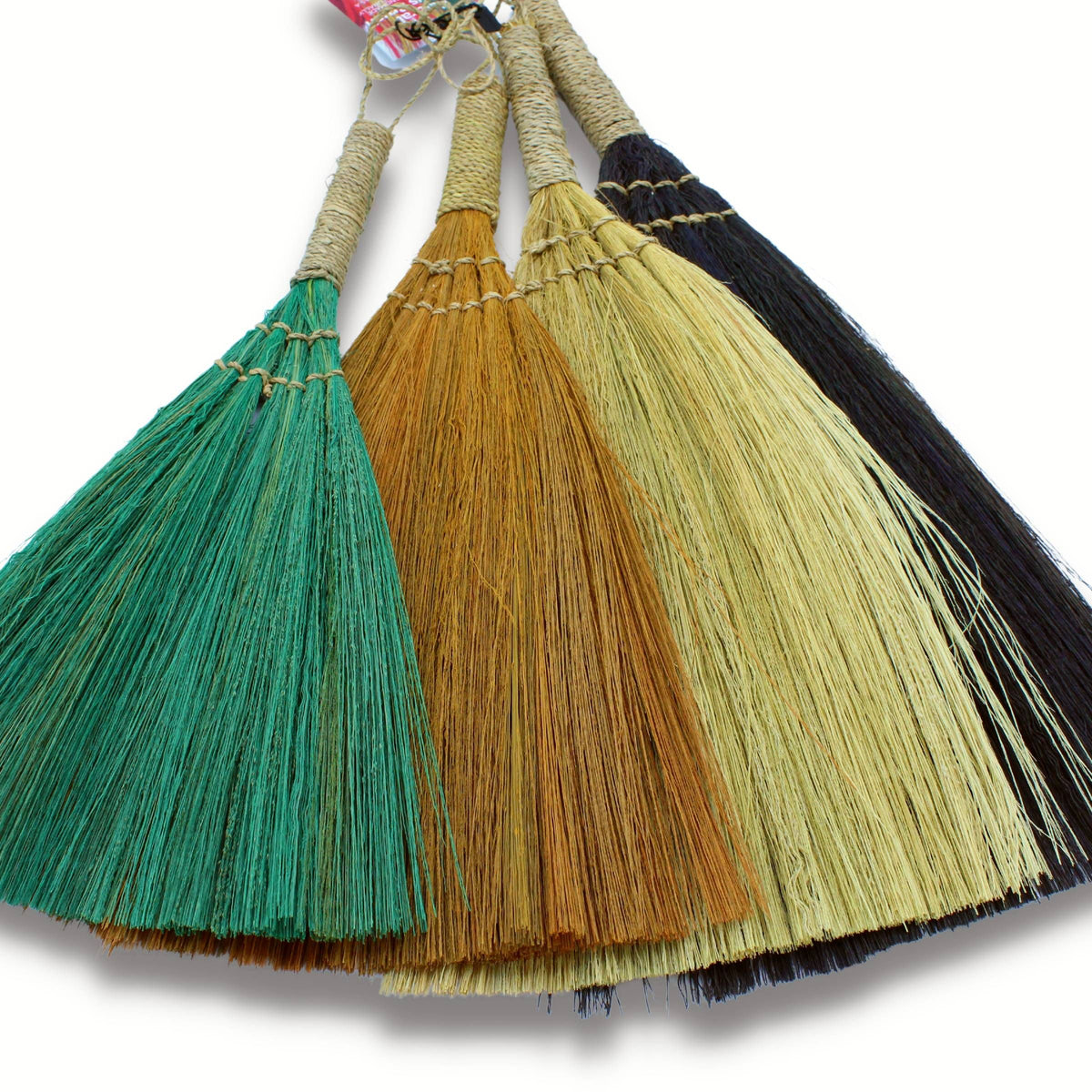 Lot de 4 balais éventails en herbe de la pampa - Couleurs et tailles assorties
